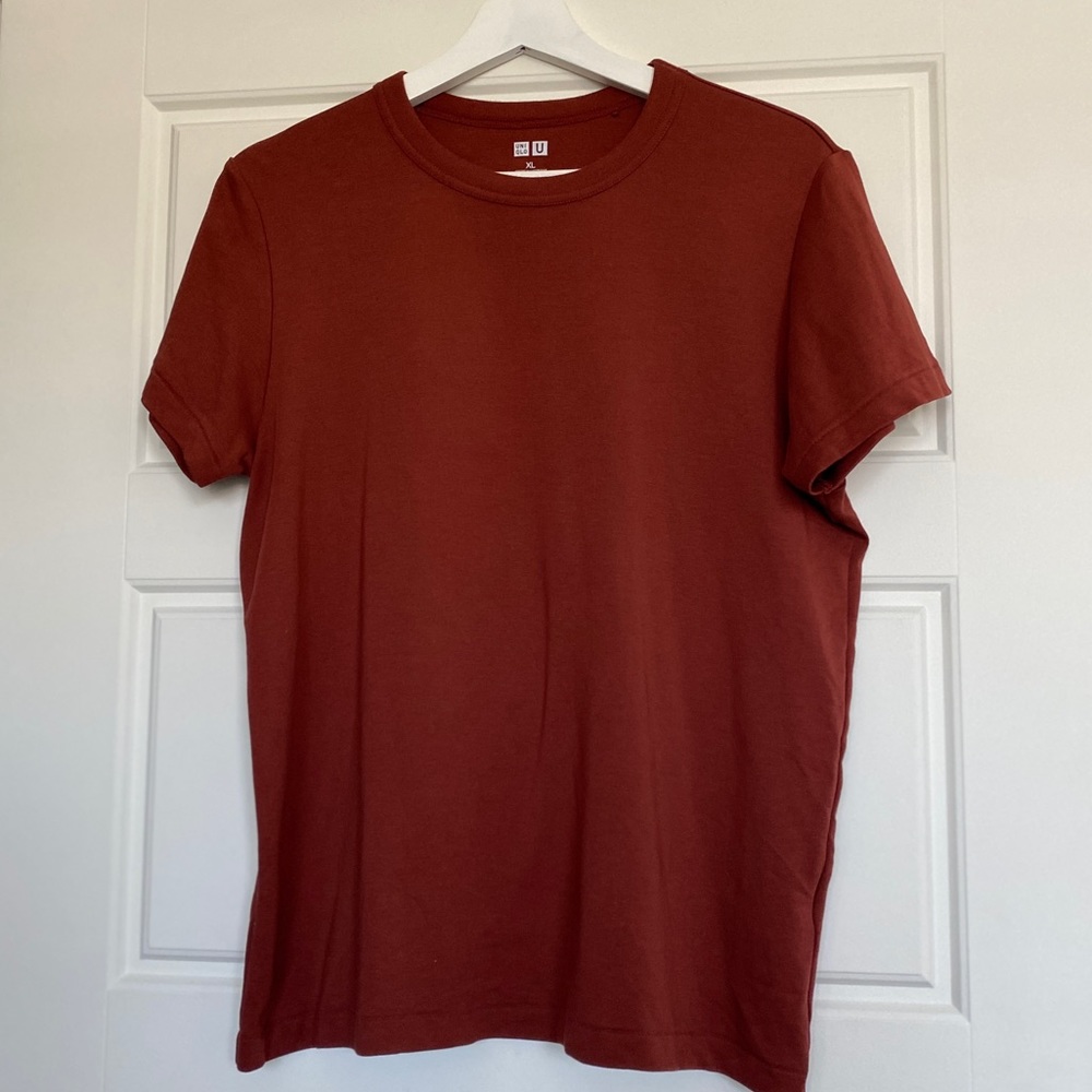 Uniqlo | U Crew Neck Short-Sleeve T-Shirt, Brown/Maroon